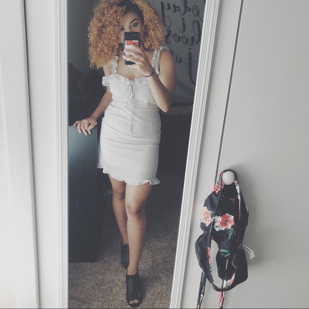 🖤Polka Dot Dress🖤 - Picture 3 of 5